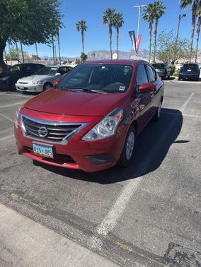 Cayenne Red 2017 Nissan Versa 1.6 SV