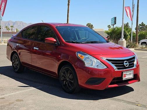 Cayenne Red 2017 Nissan Versa 1.6 SV