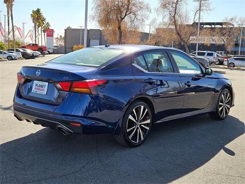 2022 Nissan Altima 2.5 SR