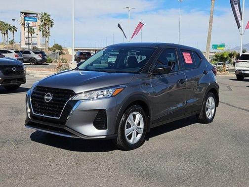 Gun Metallic 2025 Nissan Kicks Play S