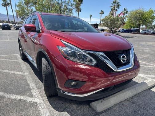 Red 2018 Nissan Murano SV
