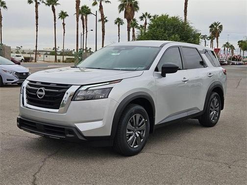 2025 Nissan Pathfinder S