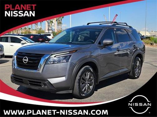 2024 Nissan Pathfinder SV
