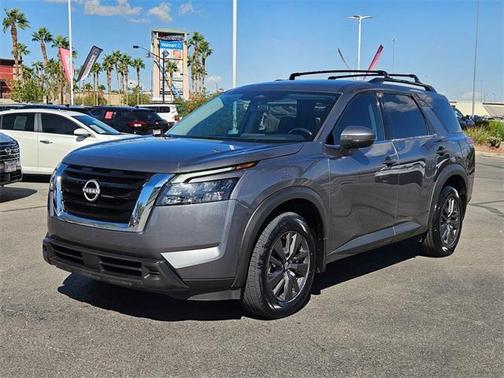 2024 Nissan Pathfinder SV