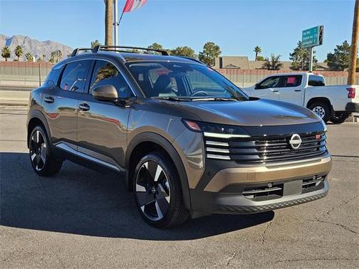 2025 Nissan Kicks SR