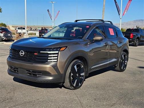 2025 Nissan Kicks SR