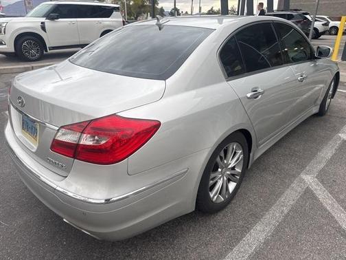 2012 Hyundai Genesis 3.8