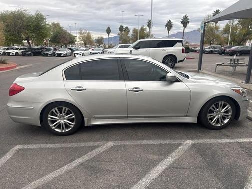 2012 Hyundai Genesis 3.8