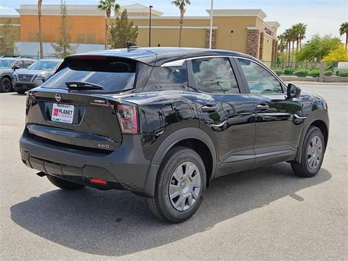 2025 Nissan Kicks S