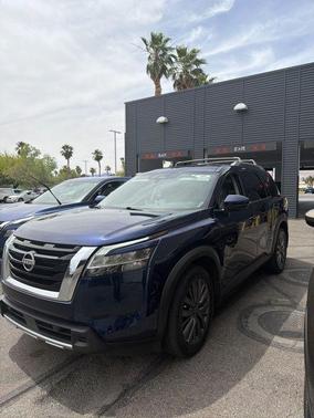 Deep Ocean Blue 2024 Nissan Pathfinder SL