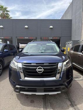 Deep Ocean Blue 2024 Nissan Pathfinder SL