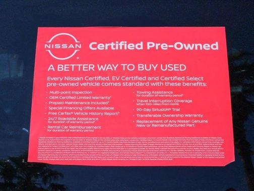 Super Black 2025 Nissan Kicks Play S