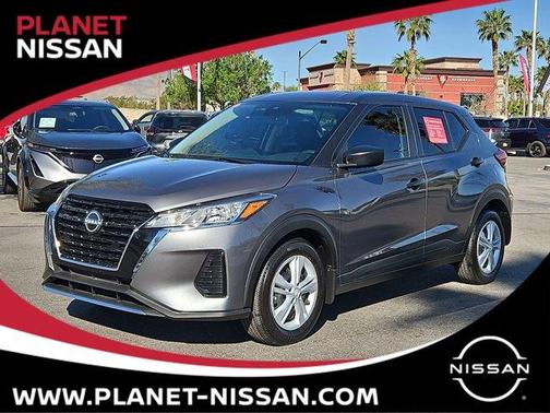 Gun Metallic 2025 Nissan Kicks Play S