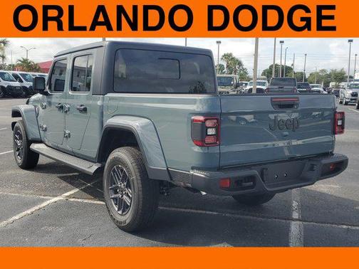 2025 Jeep Gladiator Sport S