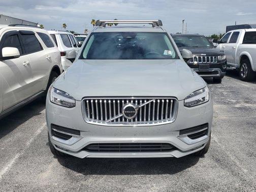 2024 Volvo XC90 B6 Plus Bright Theme 7-Seater