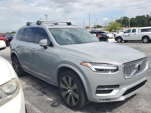 2024 Volvo XC90 B6 Plus Bright Theme 7-Seater