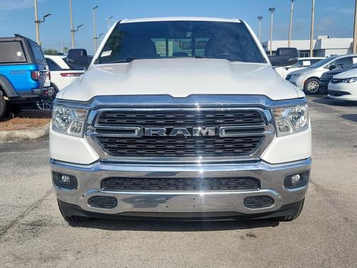 Bright White Clearcoat 2024 RAM 1500 Big Horn/Lone Star