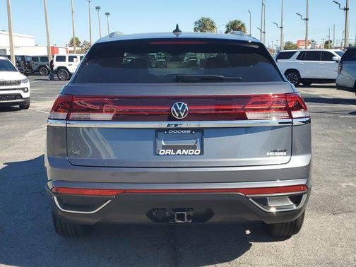 2024 Volkswagen Atlas Cross Sport 2.0T SE w/Technology 4MOTION