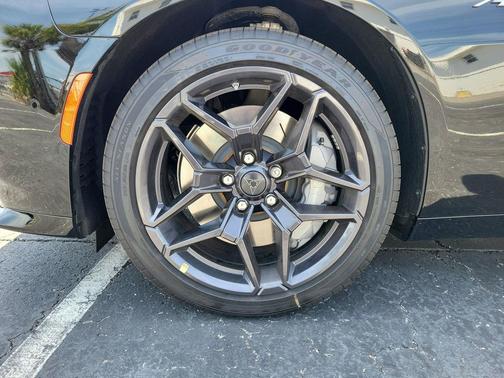 Diamond Black Crystal Pearlcoat 2026 Dodge Charger R/T
