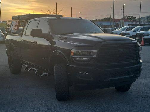 2022 RAM 2500 Laramie Crew Cab 4x4 6'4' Box