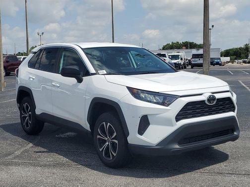 2022 Toyota RAV4 LE