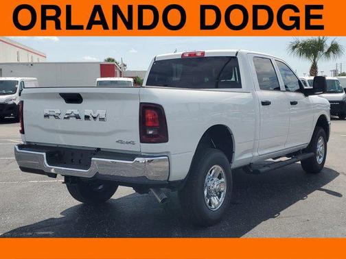 2025 RAM 2500 Tradesman Crew Cab 4x4 6'4' Box