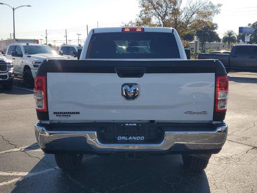 2024 RAM 2500 Big Horn Crew Cab 4x4 6'4' Box