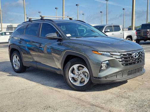 Amazon Gray 2022 Hyundai TUCSON SEL