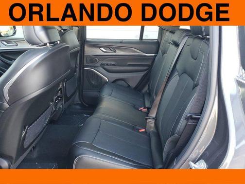 2025 Jeep Grand Cherokee Overland