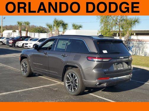 2025 Jeep Grand Cherokee Overland