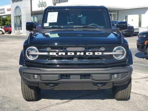 2024 Ford Bronco Outer Banks