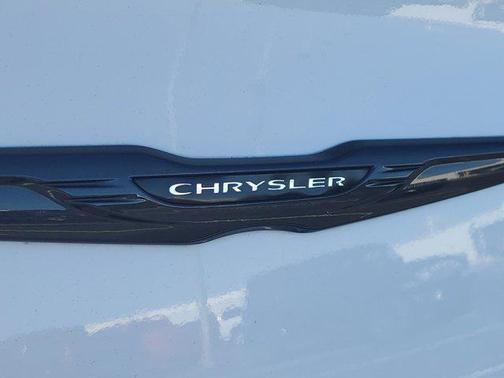 2022 Chrysler 300 Touring