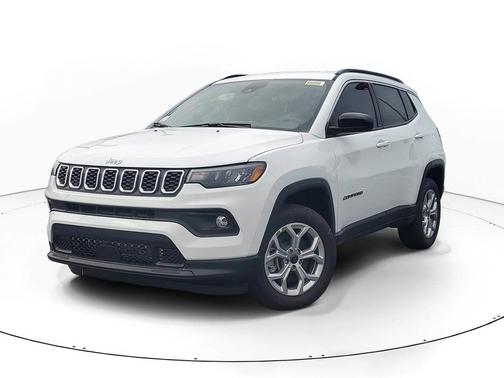 Bright White Clearcoat 2026 Jeep Compass Latitude