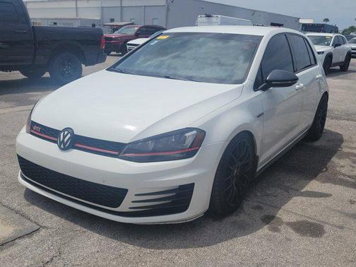 2017 Volkswagen Golf GTI 2.0T S 4-Door