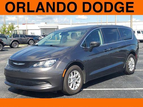 2023 Chrysler Voyager LX
