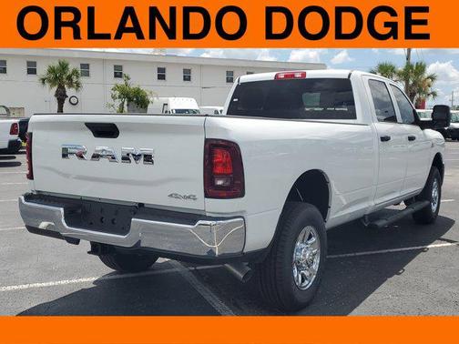 2025 RAM 3500 Tradesman Crew Cab 4x4 8' Box