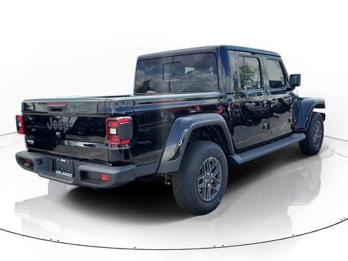 Black Clearcoat 2026 Jeep Gladiator Sport S