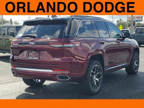 2025 Jeep Grand Cherokee Summit