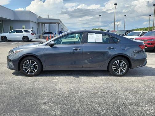 Gravity Gray 2024 Kia Forte LXS