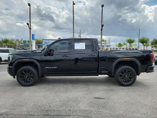 2024 GMC Sierra 2500 AT4