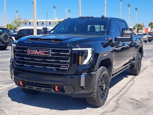 2024 GMC Sierra 2500 AT4