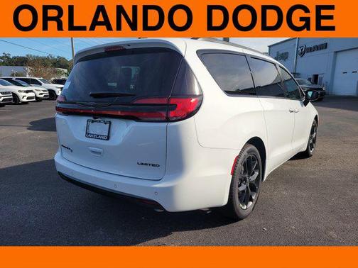 2026 Chrysler Pacifica Limited