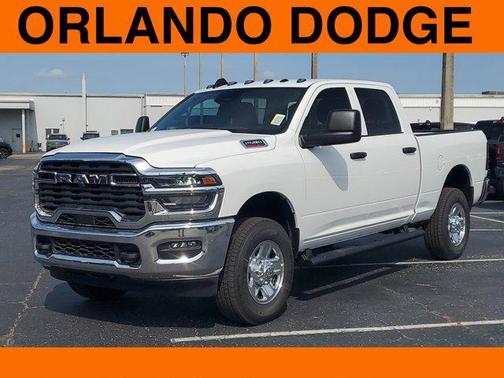 2025 RAM 2500 Tradesman Crew Cab 4x4 6'4' Box