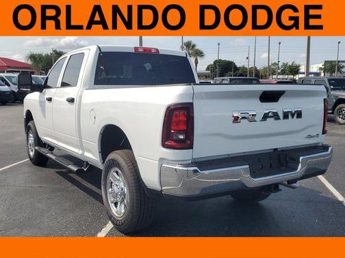 2025 RAM 2500 Tradesman Crew Cab 4x4 6'4' Box