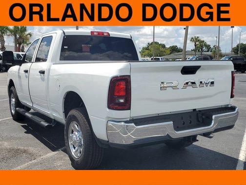 2025 RAM 2500 Tradesman Crew Cab 4x2 6'4' Box