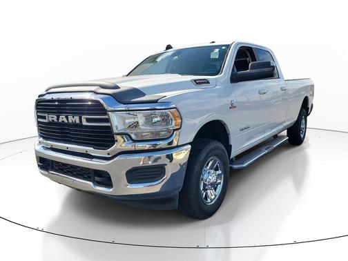 Bright White Clearcoat 2020 RAM 3500 Big Horn Crew Cab 4x4 8' Box