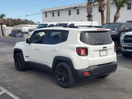 2017 Jeep Renegade Altitude