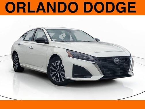 2025 Nissan Altima SV FWD