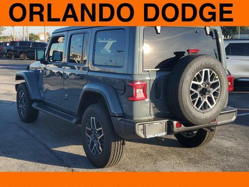 2026 Jeep Wrangler 4-Door Sahara 4x4