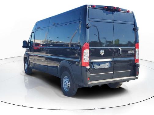 Black Clearcoat 2026 RAM ProMaster 2500 Tradesman